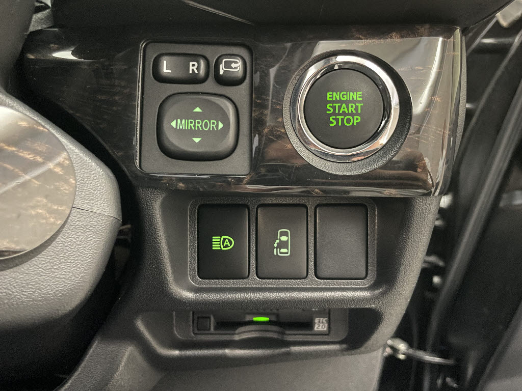 トヨタ ハイエース17枚目