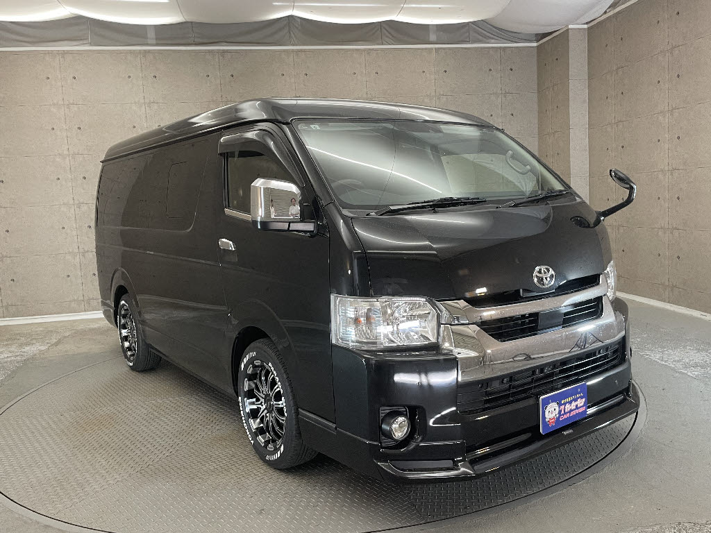 トヨタ ハイエース7枚目