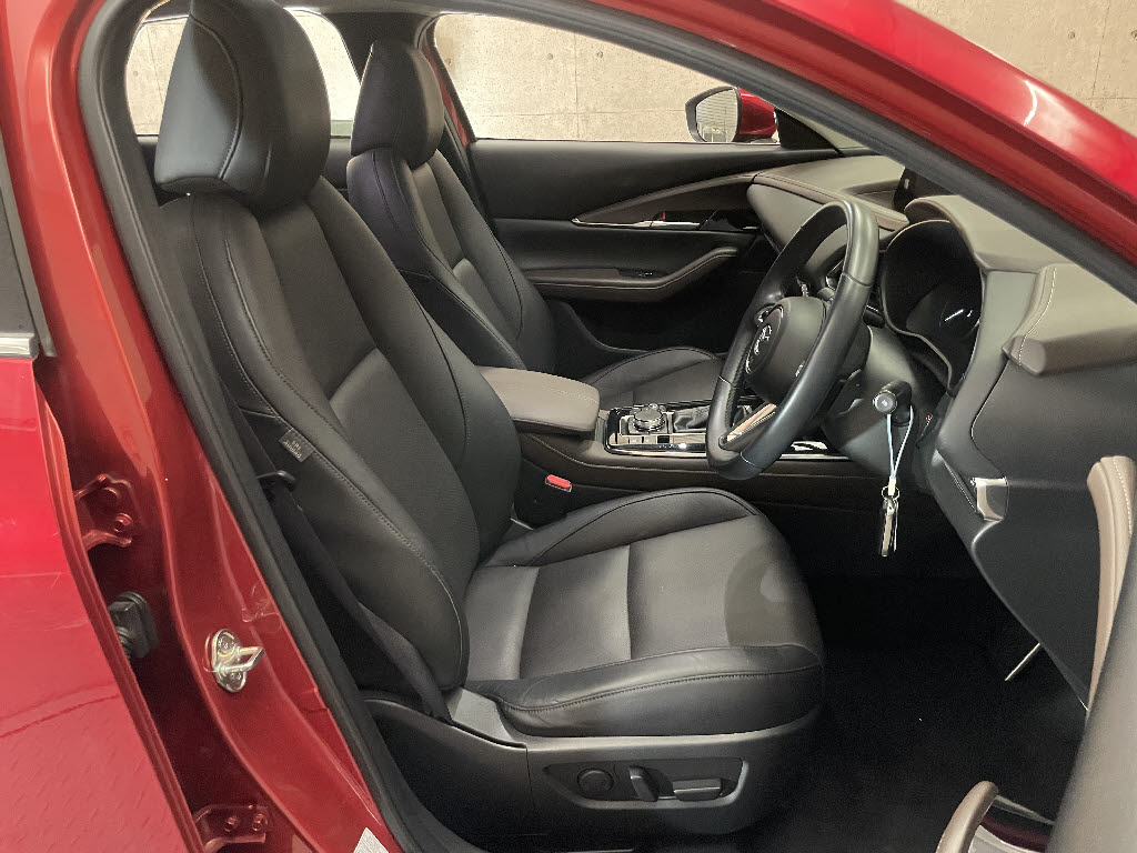 マツダ CX-303枚目