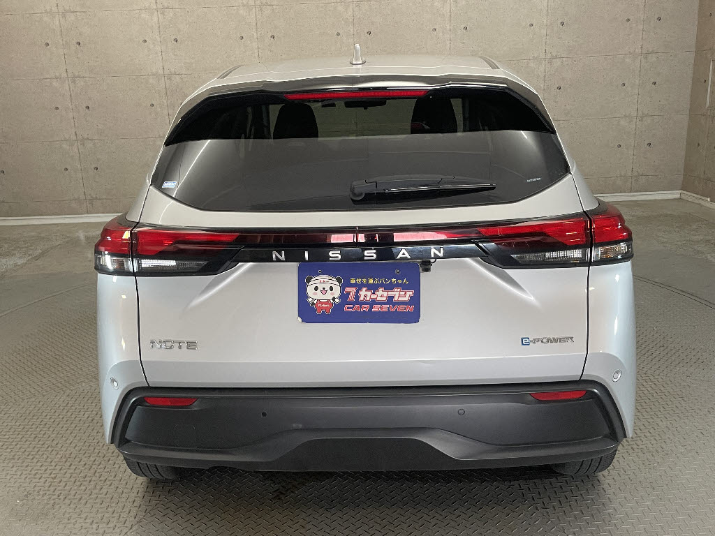 ニッサン ノート10枚目