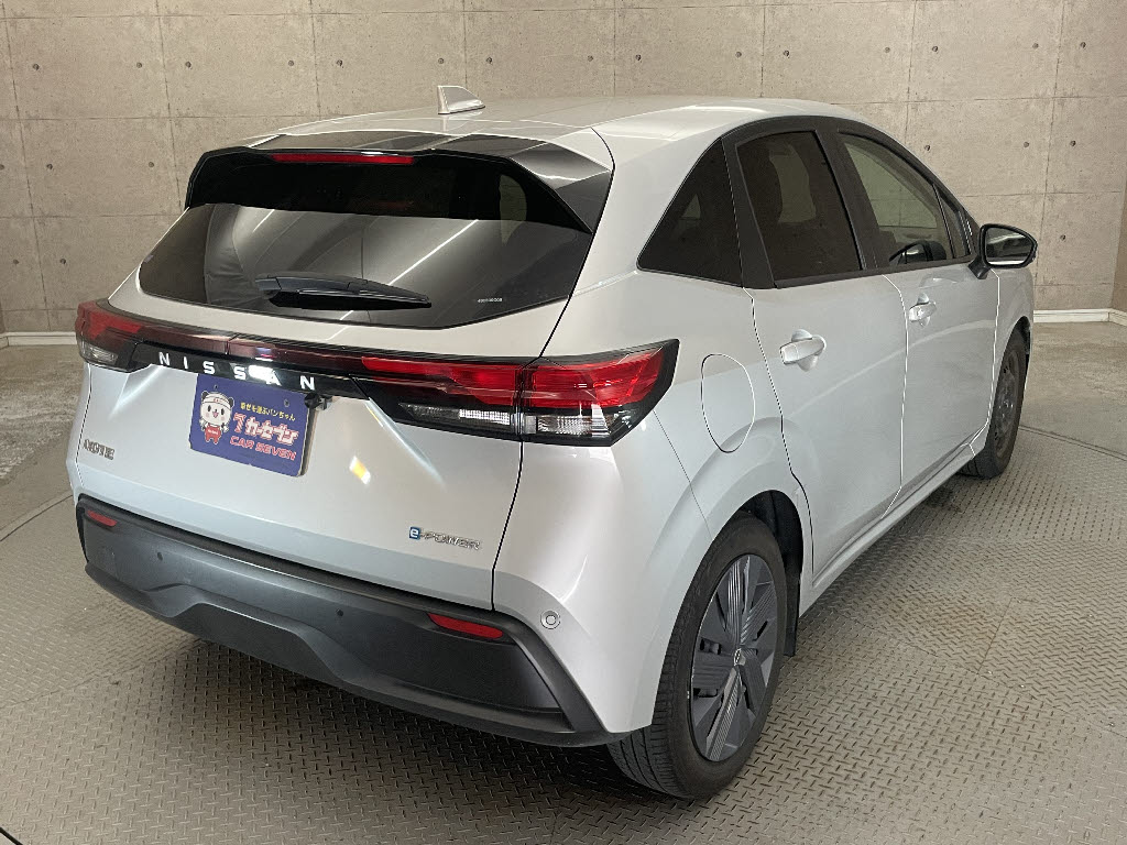 ニッサン ノート1枚目