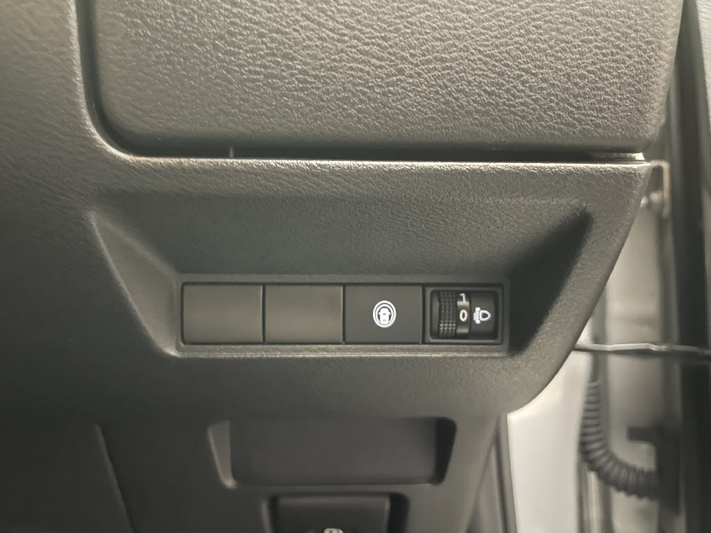 ニッサン ノート19枚目