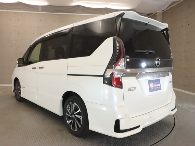 ニッサン セレナＨＶ6枚目