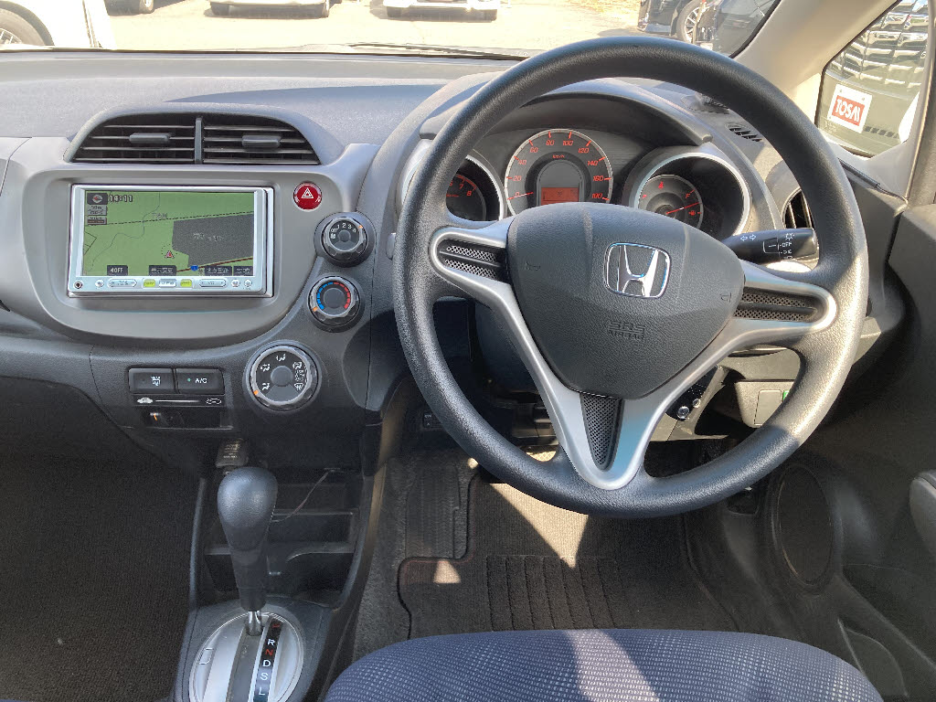 ホンダ フィット3枚目