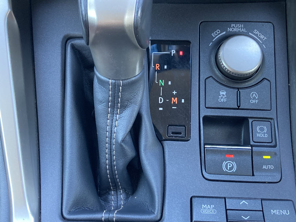 レクサス NX9枚目