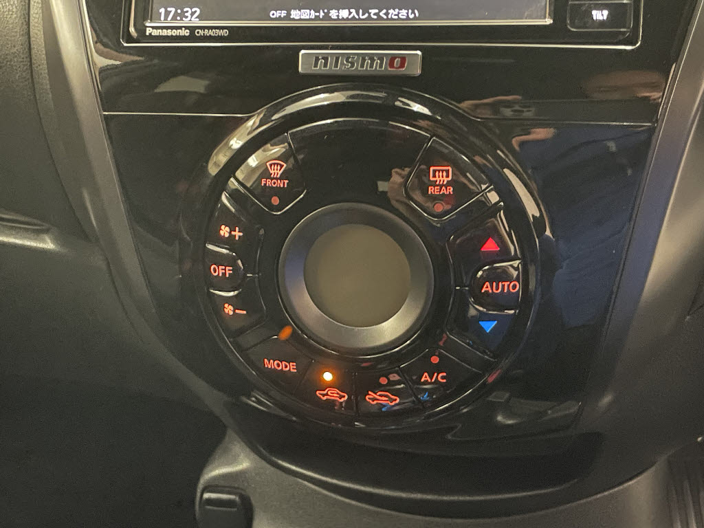 ニッサン ノート18枚目