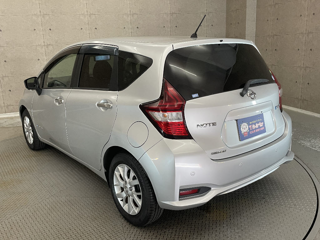 ニッサン ノート11枚目