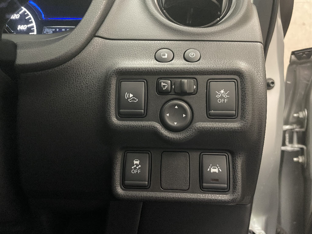 ニッサン ノート19枚目