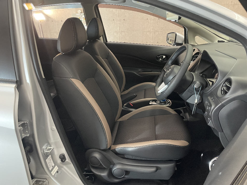 ニッサン ノート3枚目