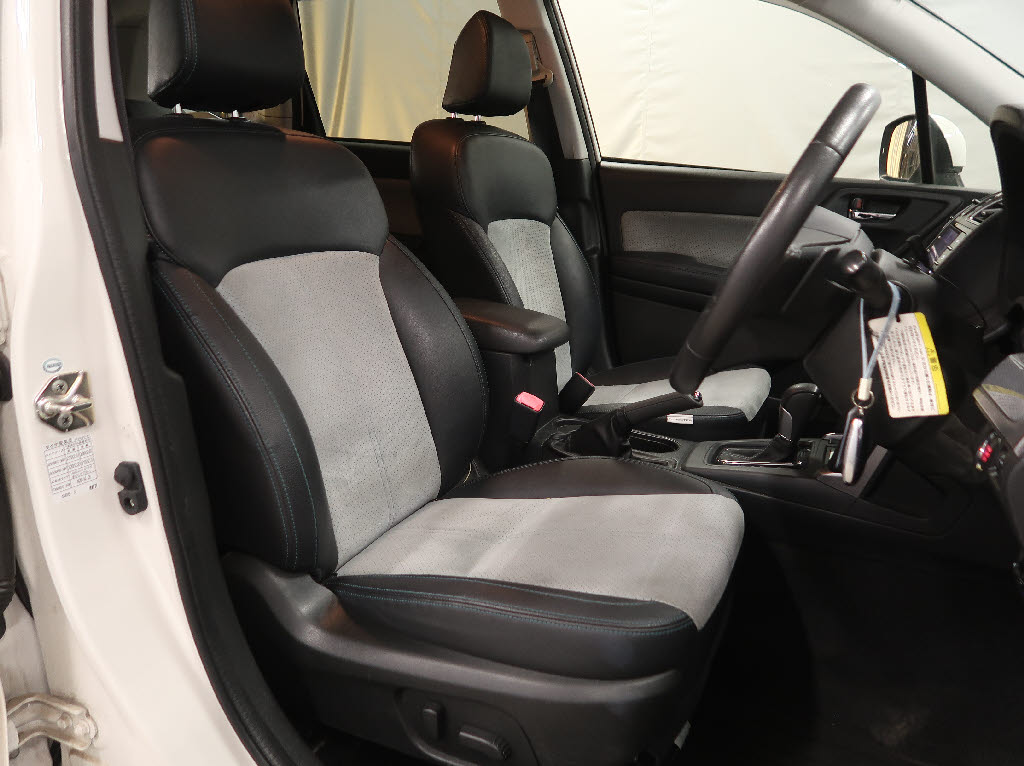 スバル フォレスター3枚目