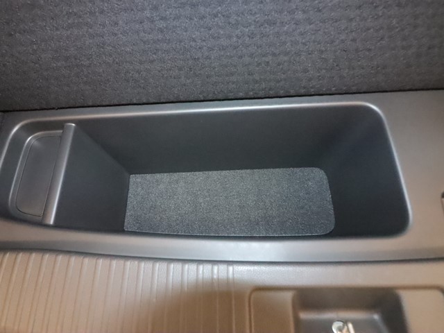 ホンダ ヴェゼルHV9枚目