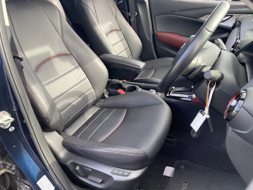 マツダ CX-313枚目