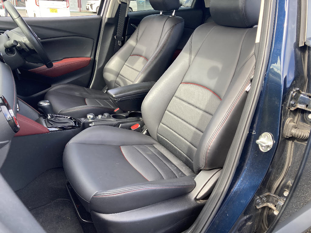 マツダ CX-314枚目