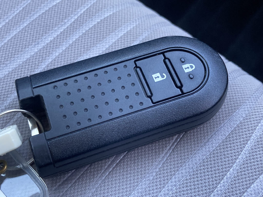 ダイハツ ミライース12枚目