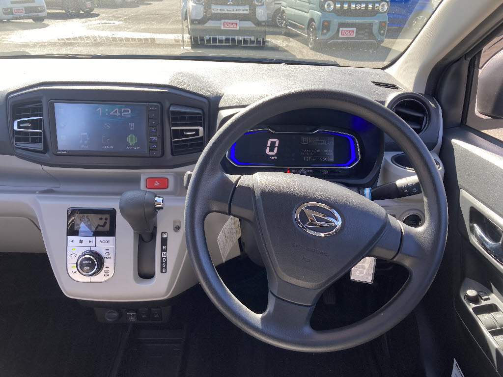 ダイハツ ミライース3枚目