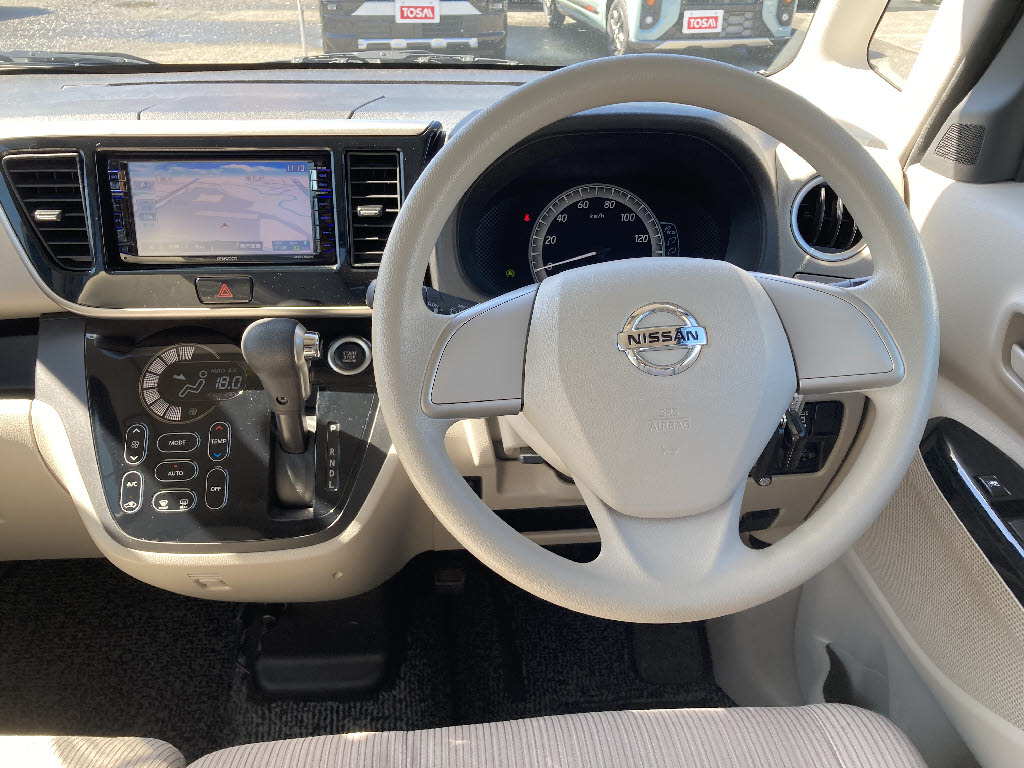 ニッサン デイズルークス3枚目