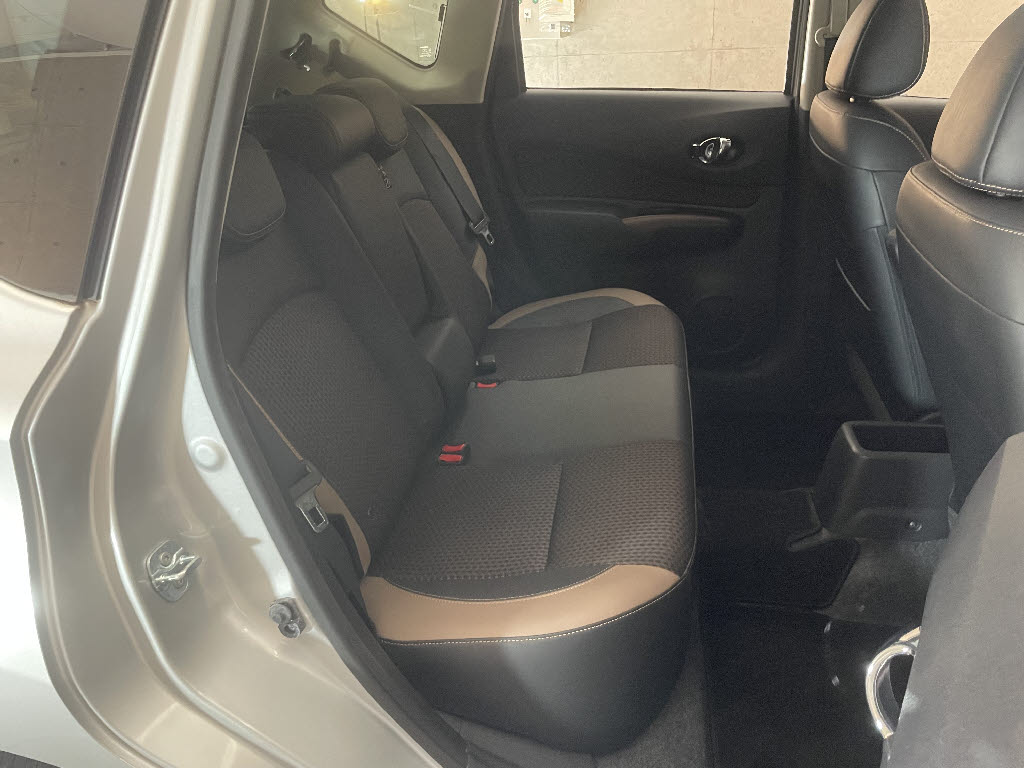 ニッサン ノート4枚目