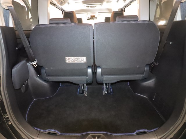 トヨタ ヴォクシー11枚目