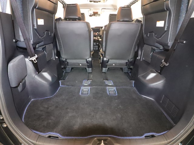 トヨタ ヴォクシー12枚目