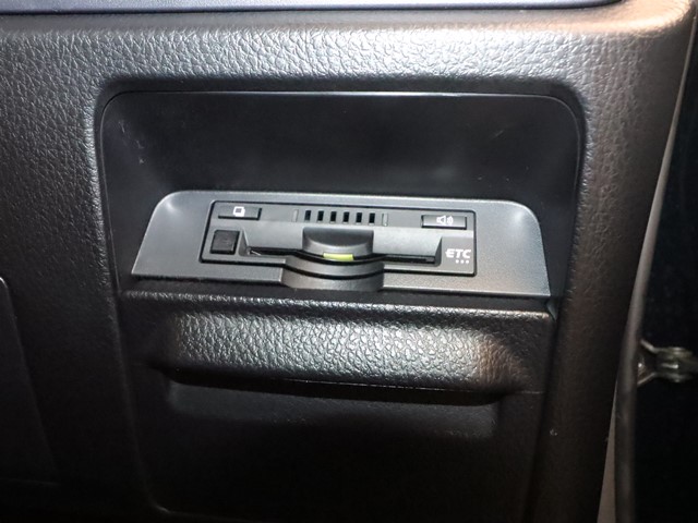 トヨタ ヴォクシー17枚目