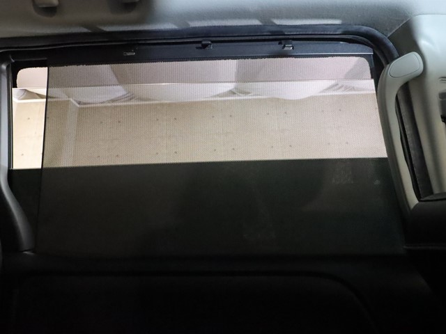 トヨタ ヴォクシー5枚目