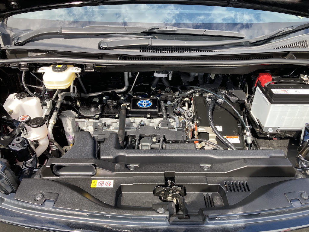 トヨタ ヴォクシーハイブリッド4枚目