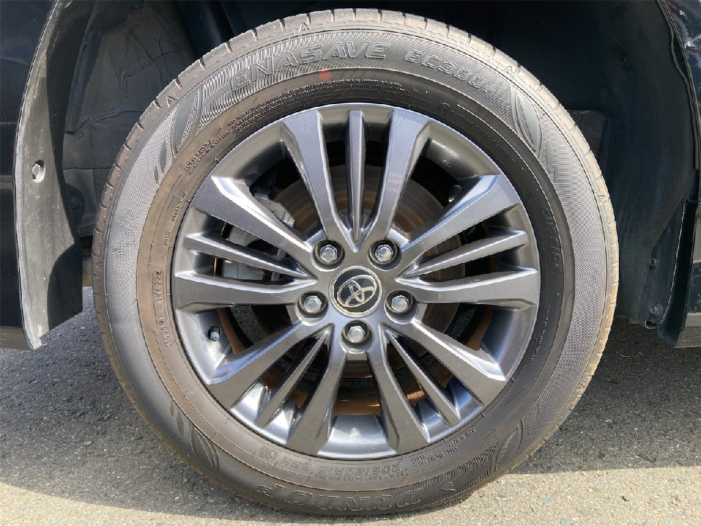 トヨタ ヴォクシーハイブリッド8枚目