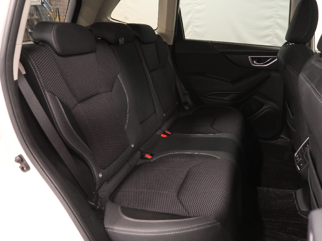 スバル フォレスター5枚目