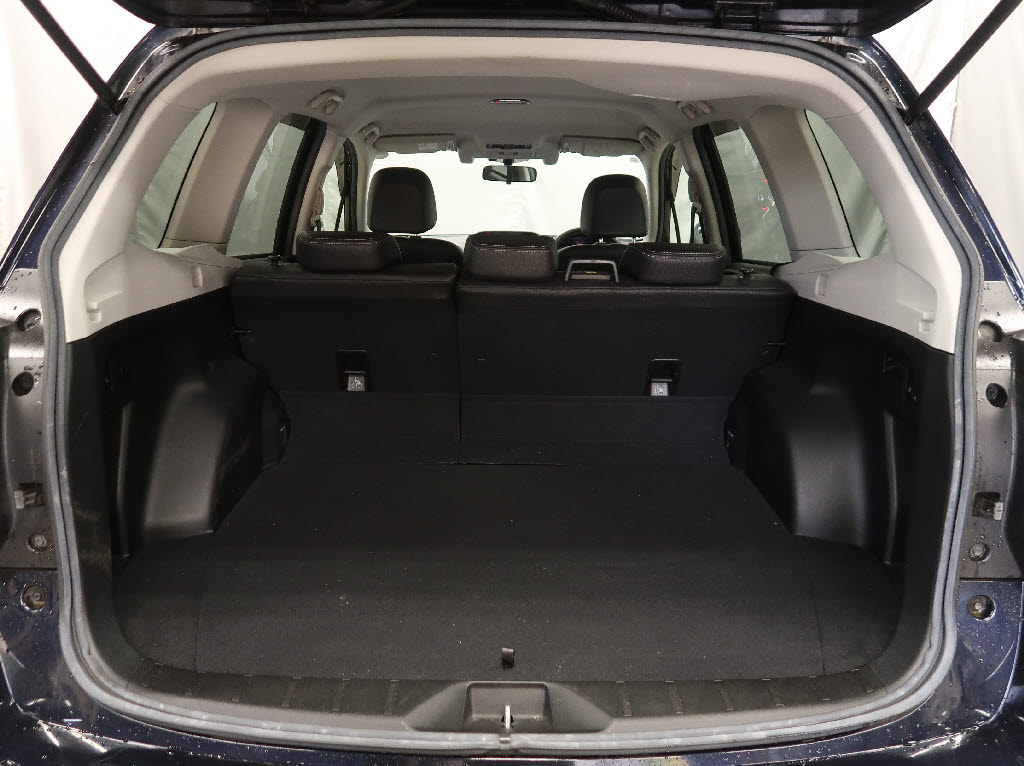 スバル フォレスター8枚目