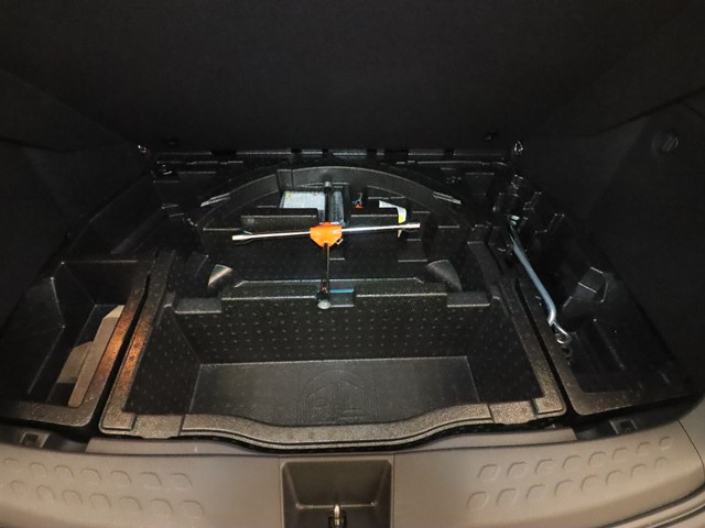 トヨタ C-HR10枚目