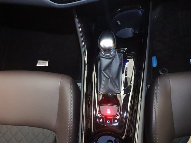 トヨタ C-HR16枚目