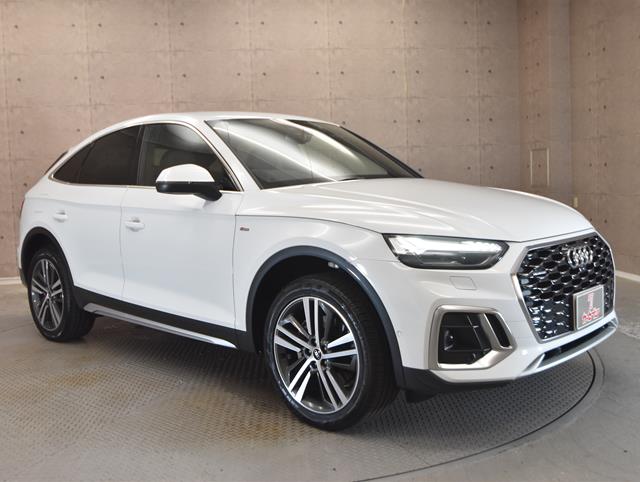 アウディ Q57枚目