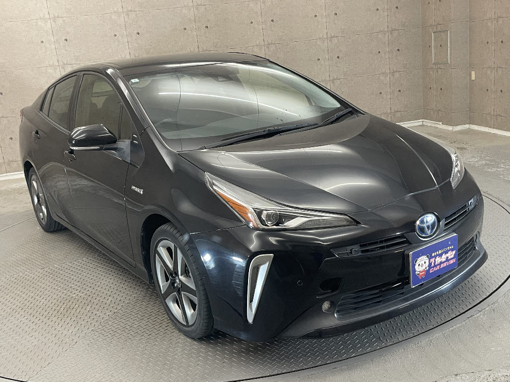 トヨタ プリウス9枚目