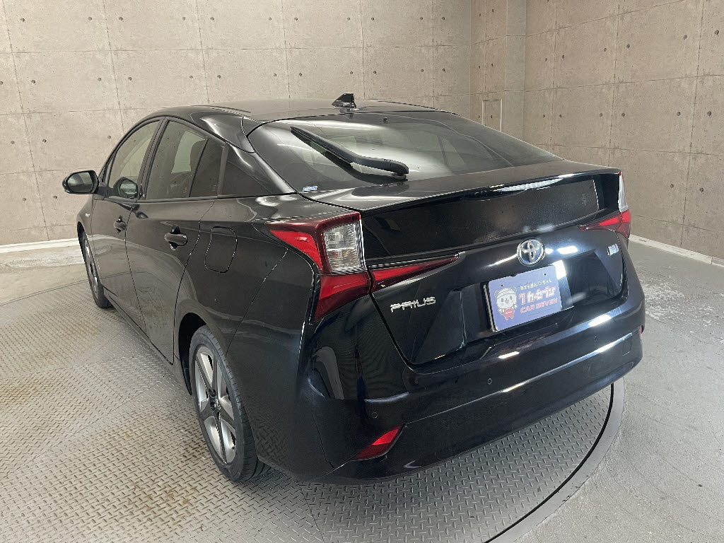 トヨタ プリウス11枚目