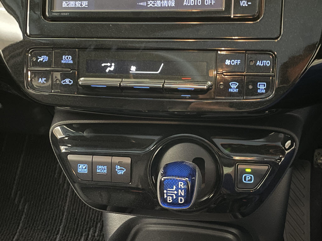 トヨタ プリウス17枚目