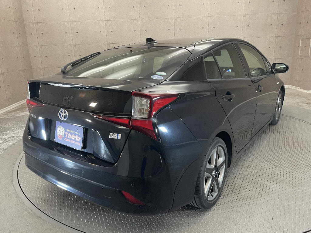 トヨタ プリウス1枚目