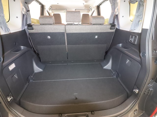 トヨタ シエンタ ハイブリッド9枚目