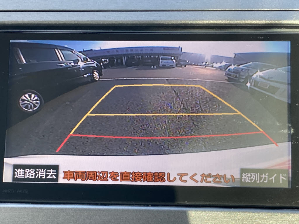 トヨタ プリウス7枚目
