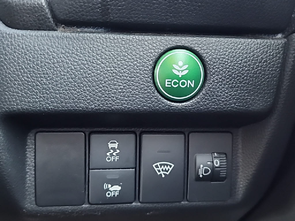 ホンダ フィットハイブリッド17枚目