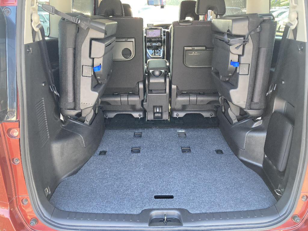 ニッサン セレナＨＶ17枚目