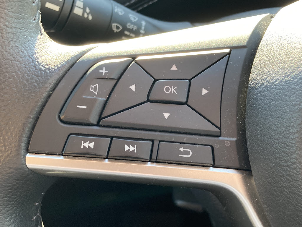 ニッサン セレナＨＶ8枚目