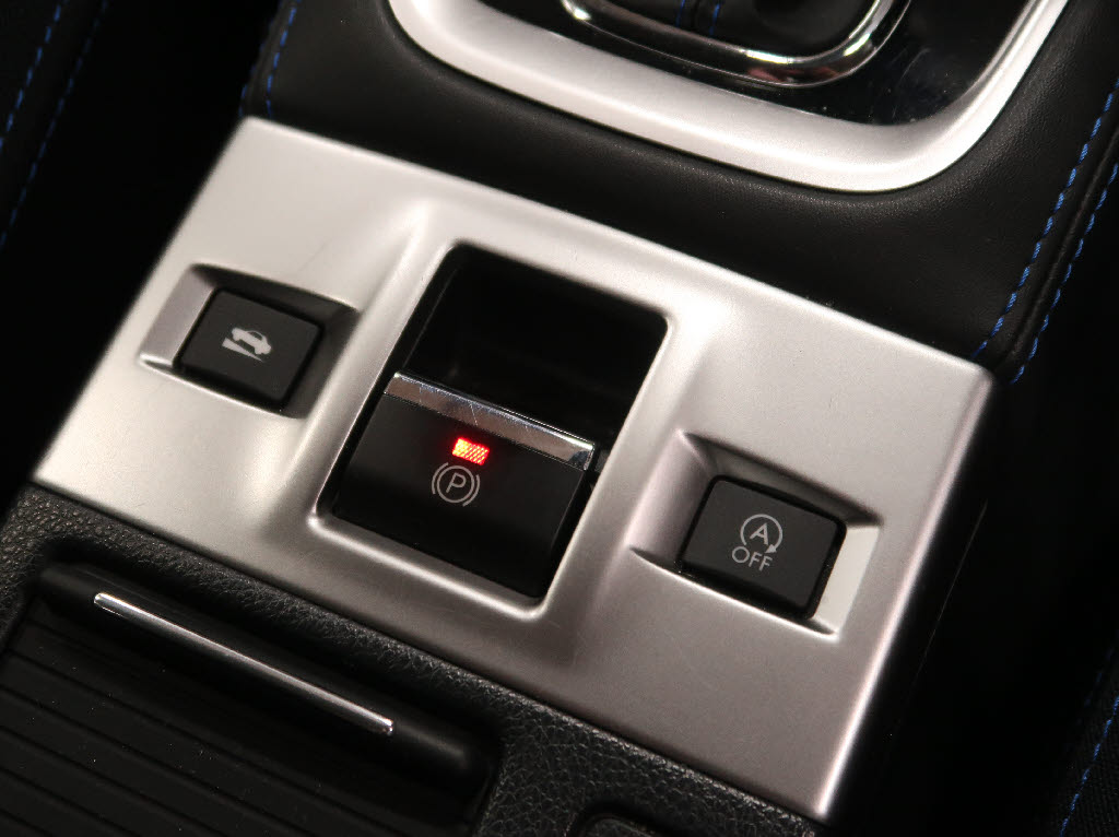 スバル レヴォーグ15枚目