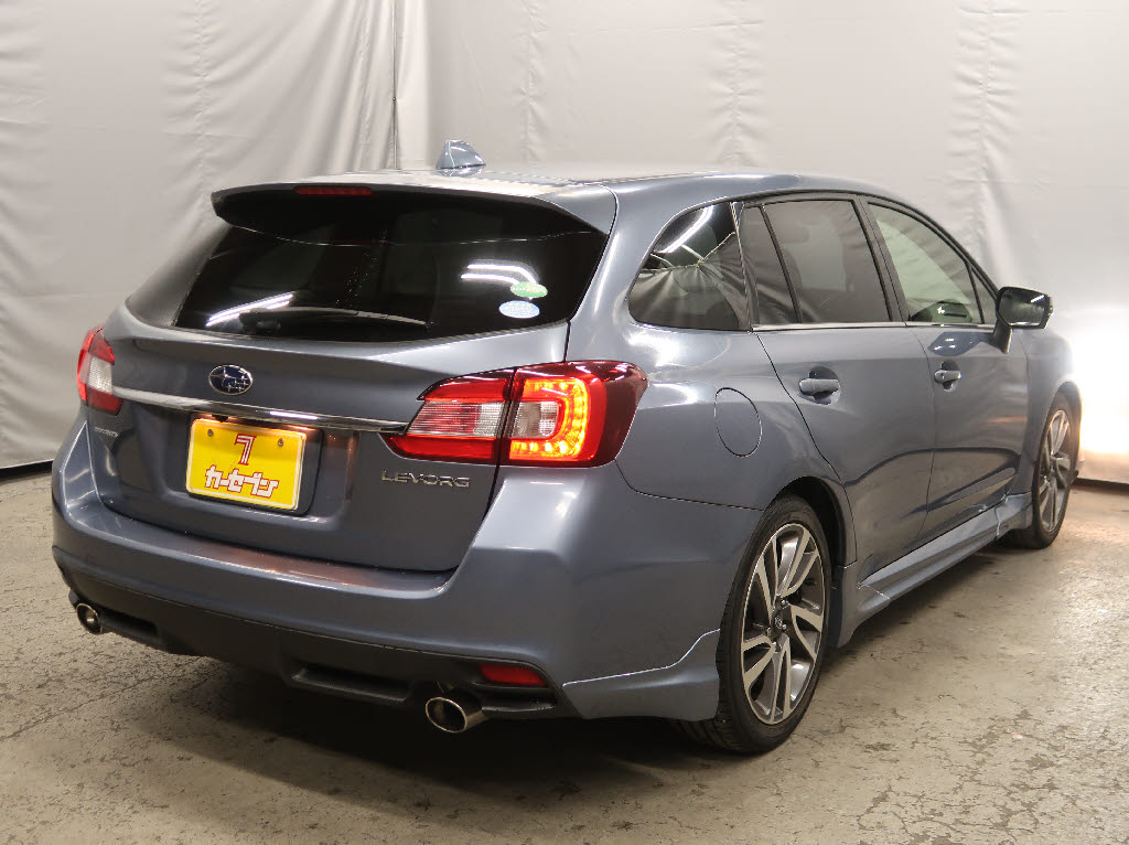 スバル レヴォーグ1枚目