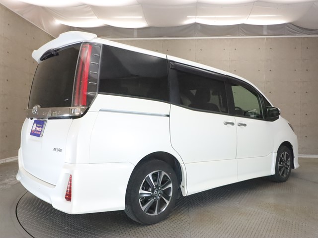 トヨタ ノア1枚目