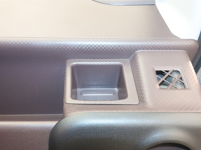 トヨタ ポルテ18枚目