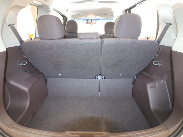 トヨタ ポルテ8枚目