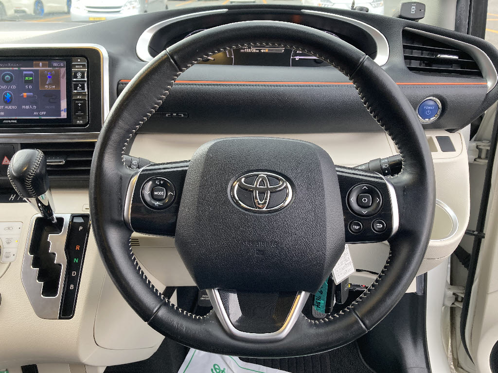 トヨタ シエンタ ハイブリッド10枚目