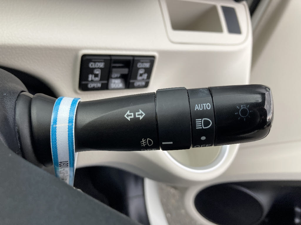 トヨタ シエンタ ハイブリッド13枚目