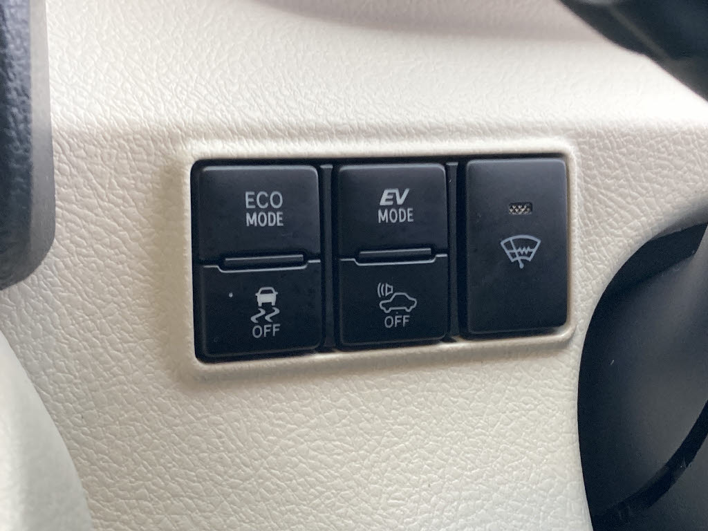 トヨタ シエンタ ハイブリッド7枚目