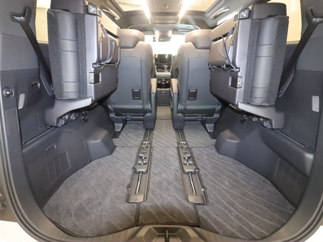 トヨタ アルファード16枚目